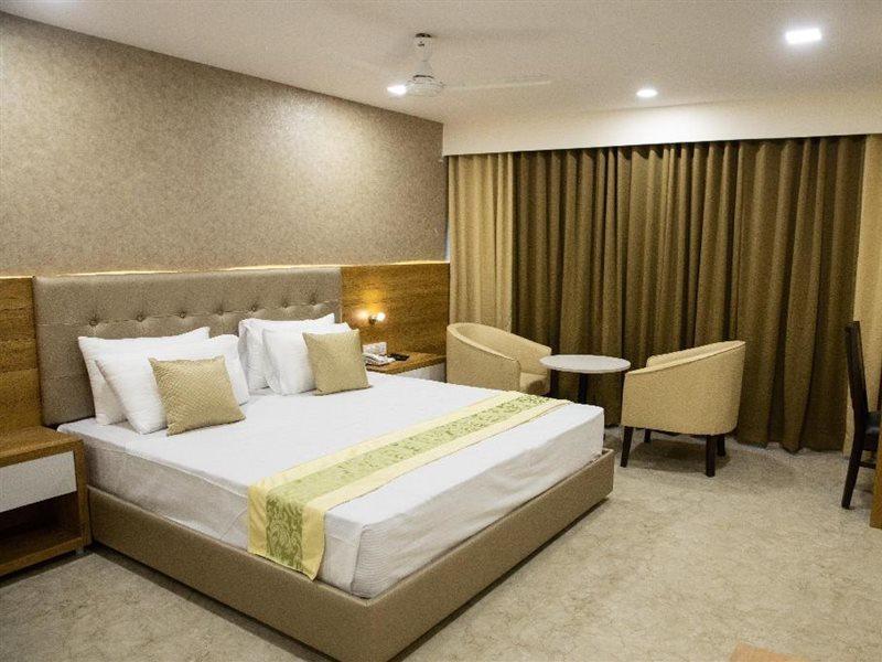 Hotel Grace Galaxy Βομβάη Εξωτερικό φωτογραφία