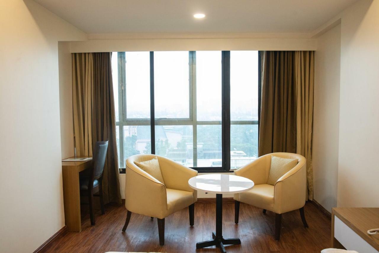 Hotel Grace Galaxy Βομβάη Εξωτερικό φωτογραφία